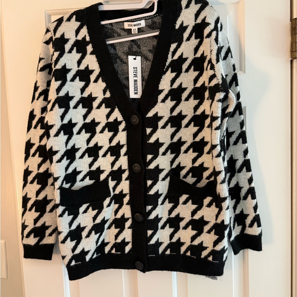 Steve Madden Black and White Houndstooth Button Cardigan